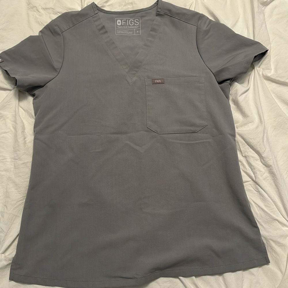 FIGS Catarina one pocket scrub top slate gray